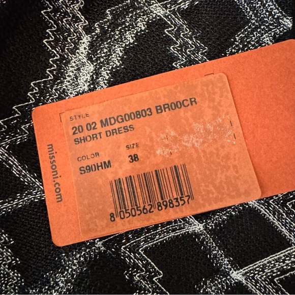 NWT MISSONI Tie-front Metallic
Mini Dress Black Silver Fit and Flare Size 38 - Picture 4 of 16